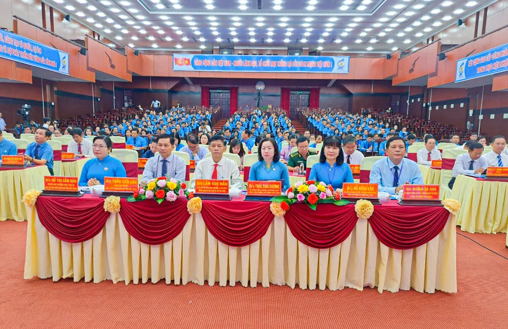 Các đại biểu tham dự đại hội