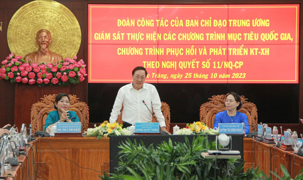 Ông Dương Quyết Thắng, Tổng Giám đốc Ngân hàng Chính sách Xã hội phát biểu tại buổi làm việc Ông Dương Quyết Thắng, Tổng Giám đốc Ngân hàng Chính sách Xã hội phát biểu tại buổi làm việc