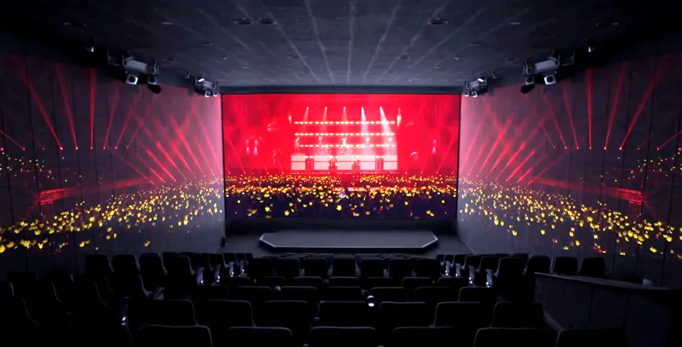 Màn hình chiếu phim 270 độ lần đầu tiên có mặt tại Việt Nam ảnh 1