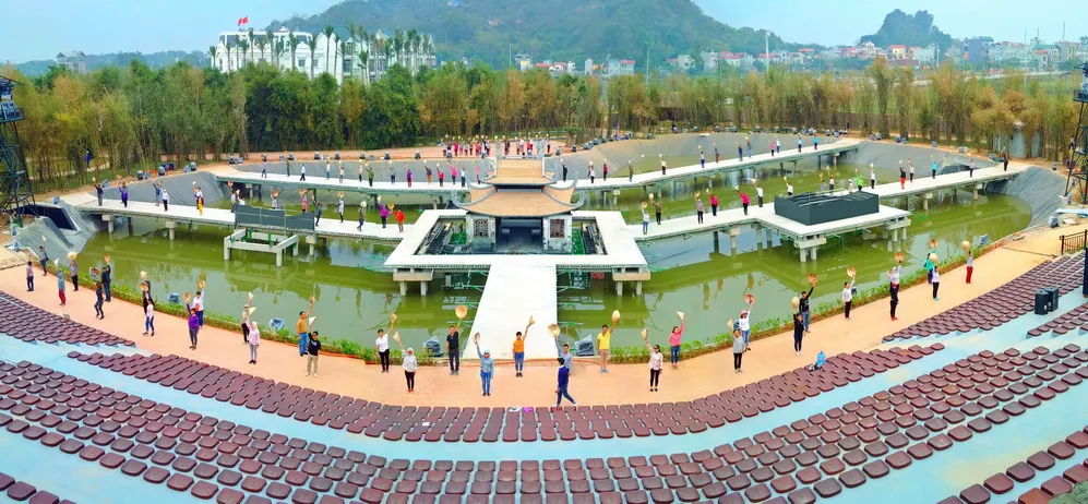 "Tinh hoa Bắc bộ" - vở diễn thực cảnh đầu tiên ở Việt Nam ảnh 1