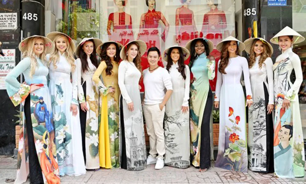 Thí sinh Hoa hậu Hòa bình Quốc tế 2017 hào hứng thử áo dài ảnh 1