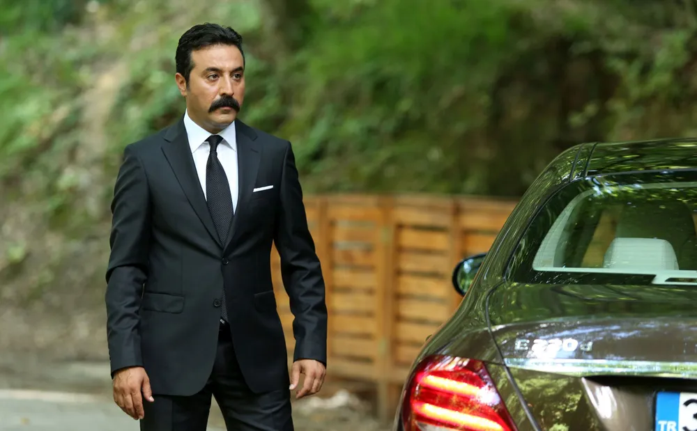 Phim Thổ Nhĩ Kỳ về cô dâu bỏ trốn trong đám cưới ảnh 1