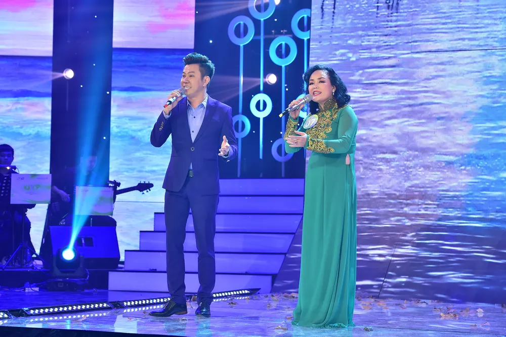 “Hotboy U60” đăng quang Tiếng hát mãi xanh ảnh 6