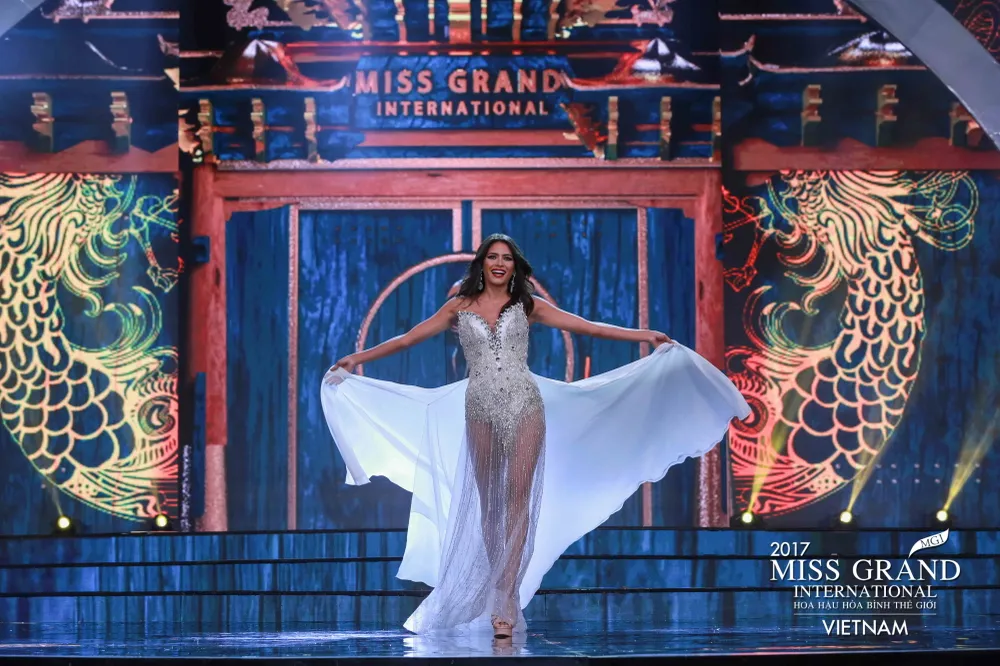 Cuộc thi Hoa hậu Hòa bình Thế giới 2017: Ấn tượng đêm sơ kết  ảnh 4