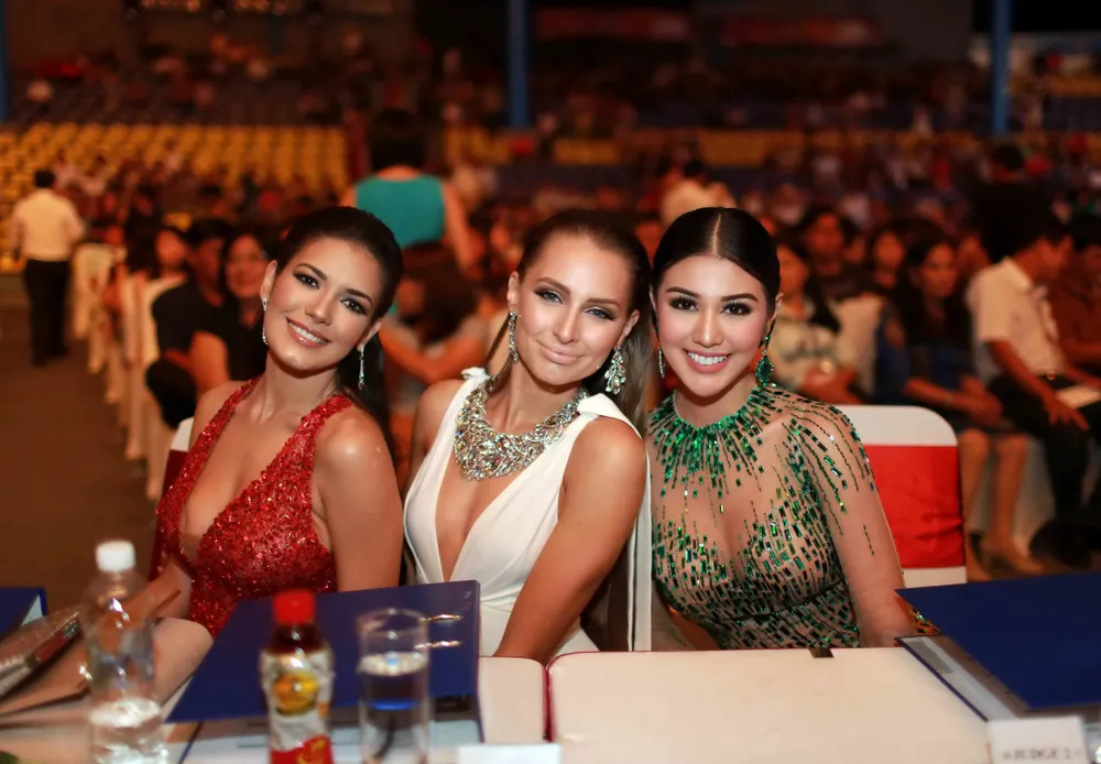 Cuộc thi Hoa hậu Hòa bình Thế giới 2017: Ấn tượng đêm sơ kết  ảnh 8