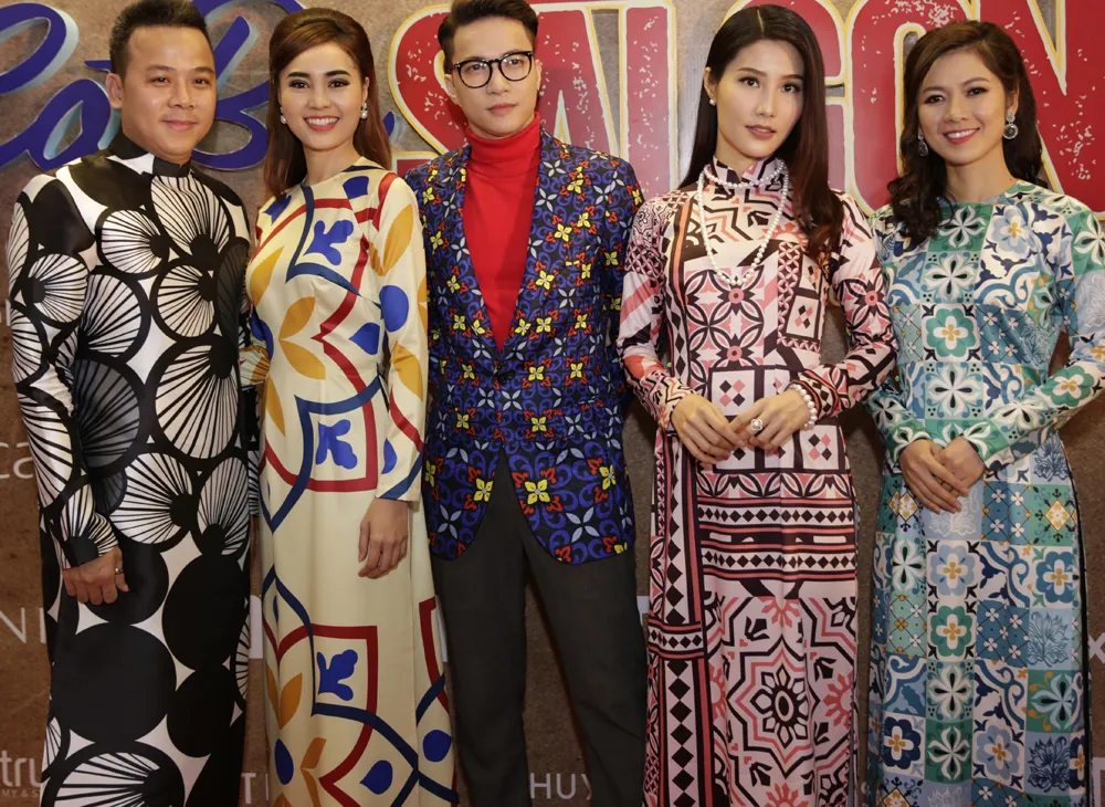 Dàn sao Việt diện áo dài mừng “Cô ba Sài Gòn“ ảnh 4