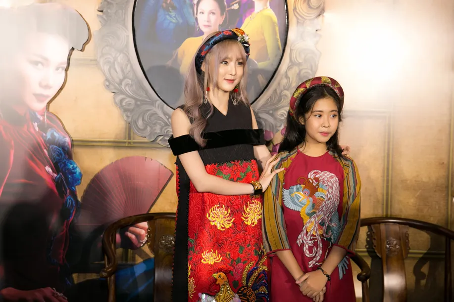 Sao Việt nô nức khoe váy áo ra mắt phim Mẹ chồng  ảnh 15