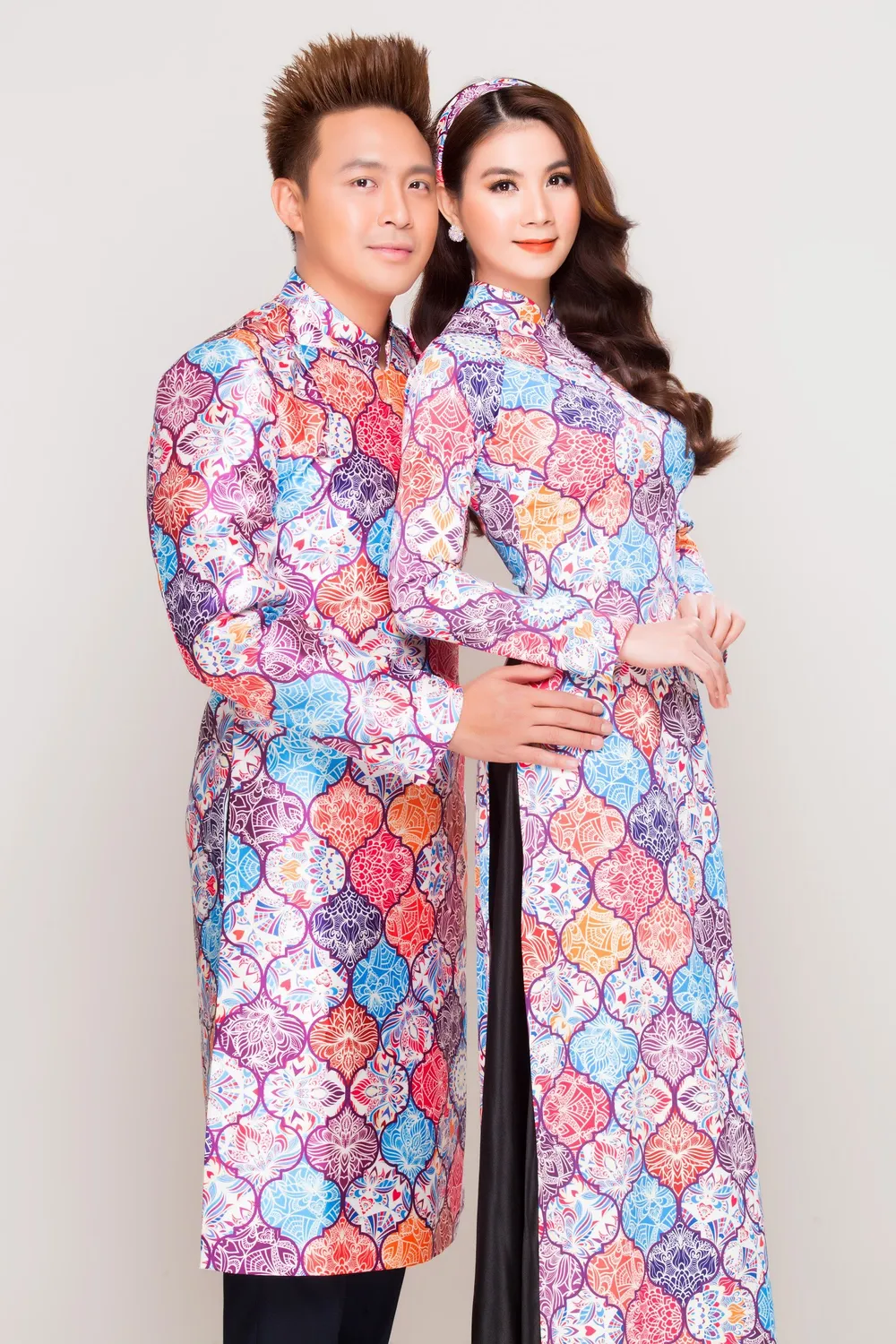 Sao Việt khoe sắc với áo dài “Cô Bông Sài Gòn” ảnh 8