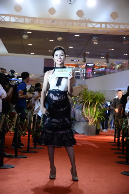 Lý Hải đưa cả 4 con lên thảm đỏ ảnh 8