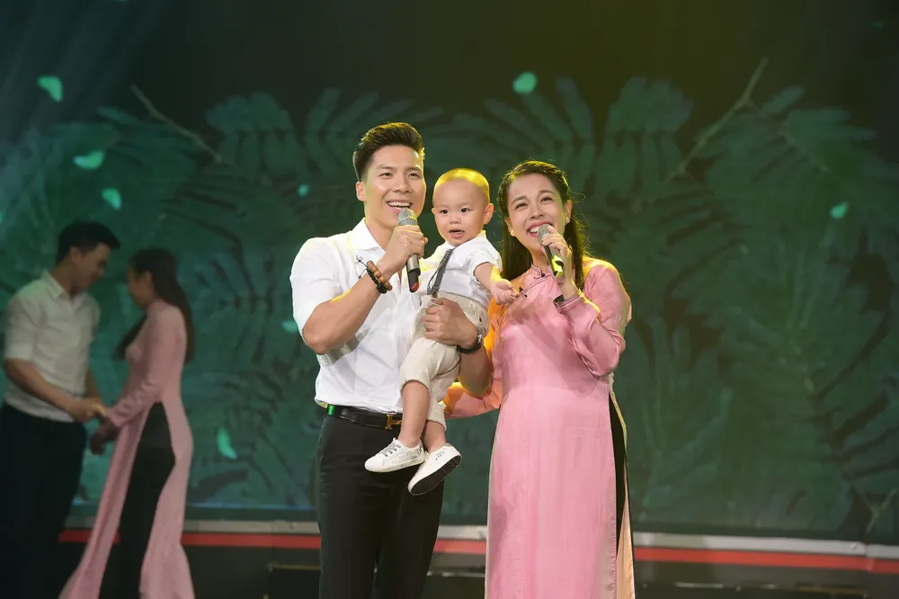 NSƯT Quốc Nghiệp diễn xiếc cùng con trai ảnh 1