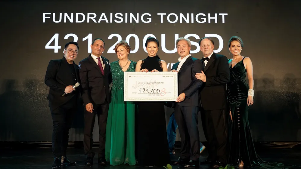 Ngô Thanh Vân quyên góp được gần 10 tỷ đồng từ thiện