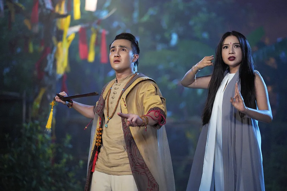 Huỳnh Lập đưa Pháp sư mù chiếu online ảnh 2