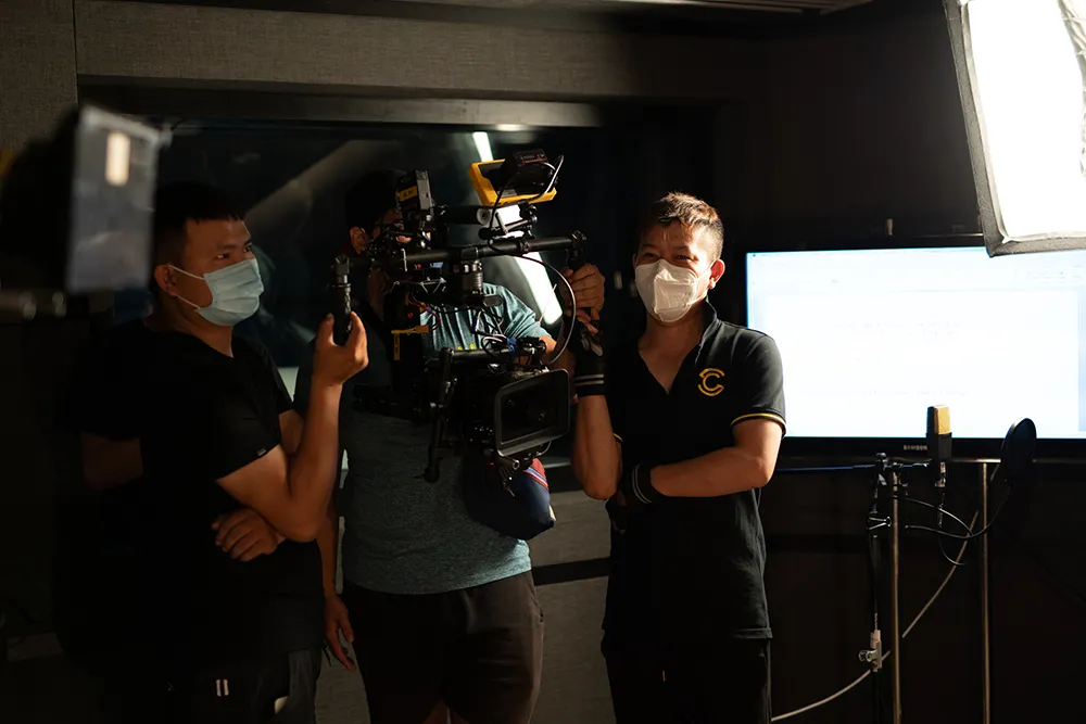 Lan Ngọc và dàn nghệ sĩ hát cổ vũ chống Covid-19 ảnh 5