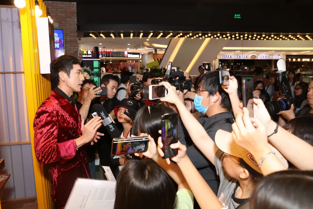 Diễn viên Tuấn Trần ra mắt phim mới về tình phụ tử ảnh 3