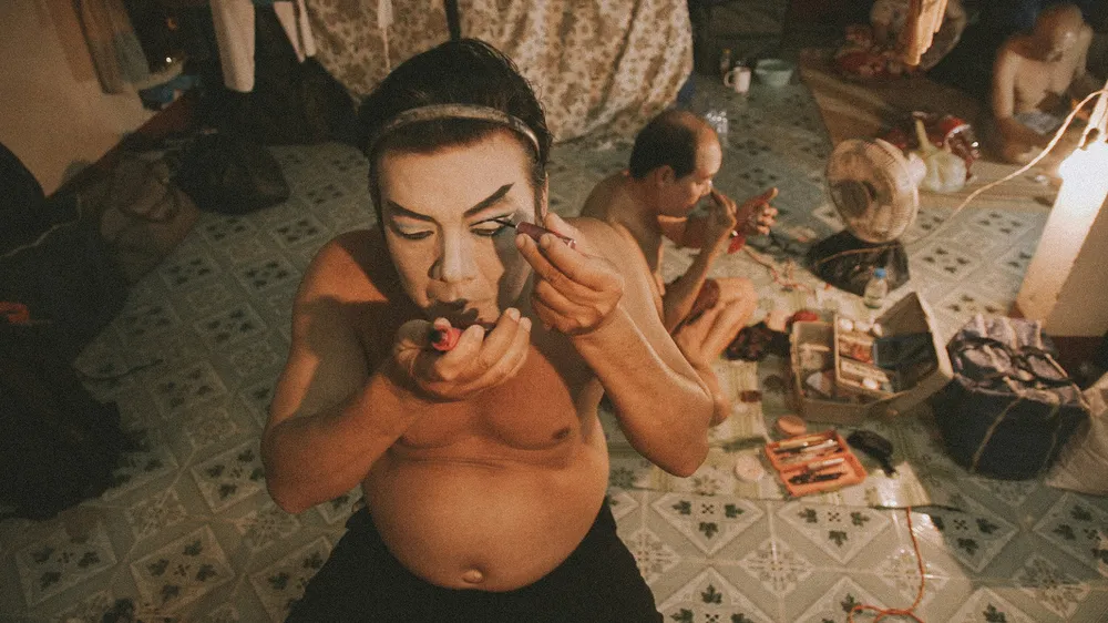 "Đoạn trường vinh hoa": Chuyện đời gánh cải lương tuồng cổ ảnh 9