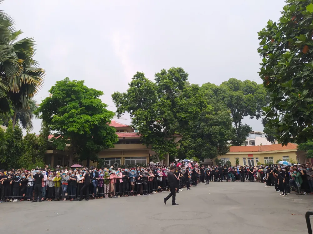 Tiễn nghệ sĩ Chí Tài về Mỹ ảnh 5