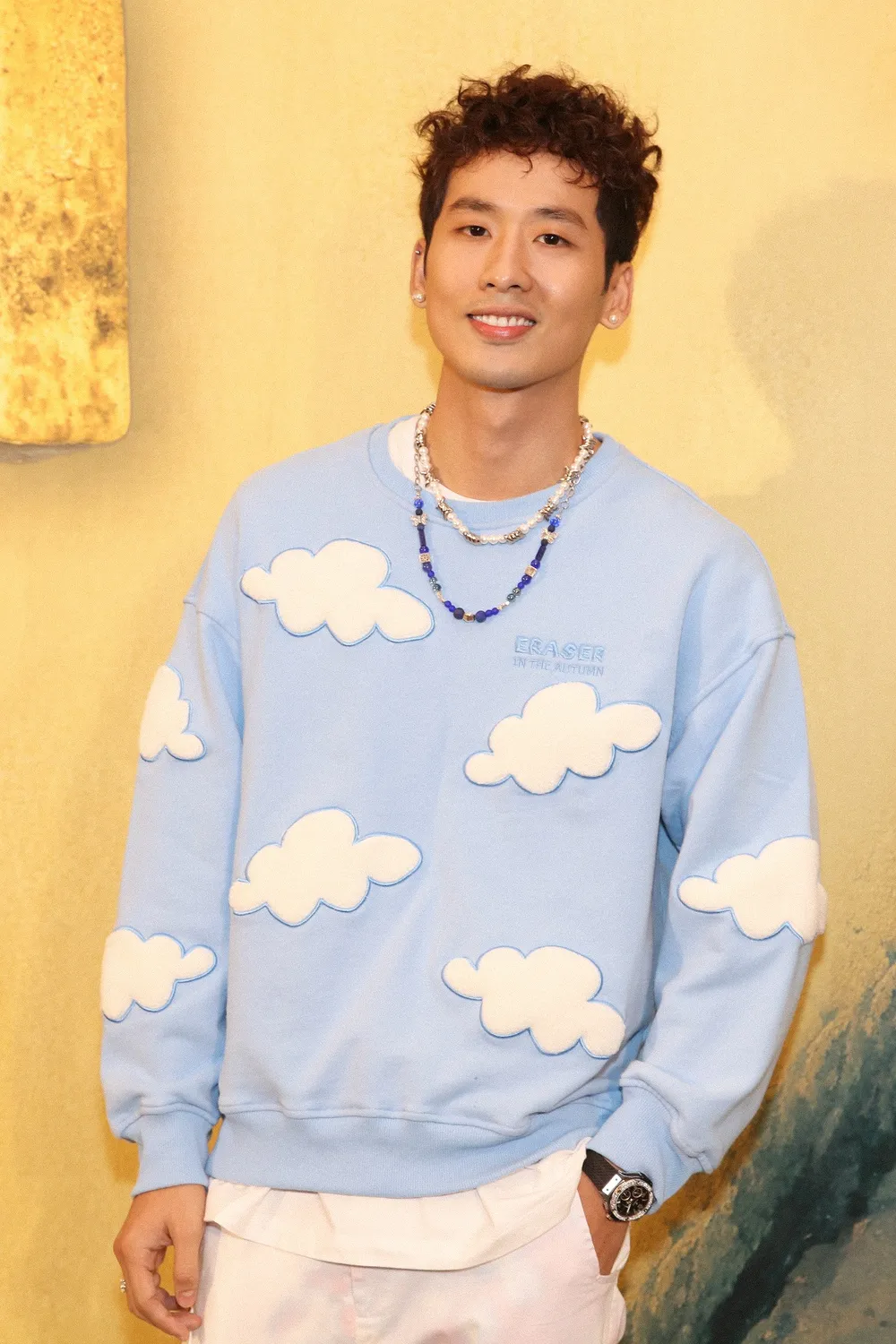 Diễn viên Tuấn Trần truyền năng lượng tích cực qua vlog mới ảnh 3