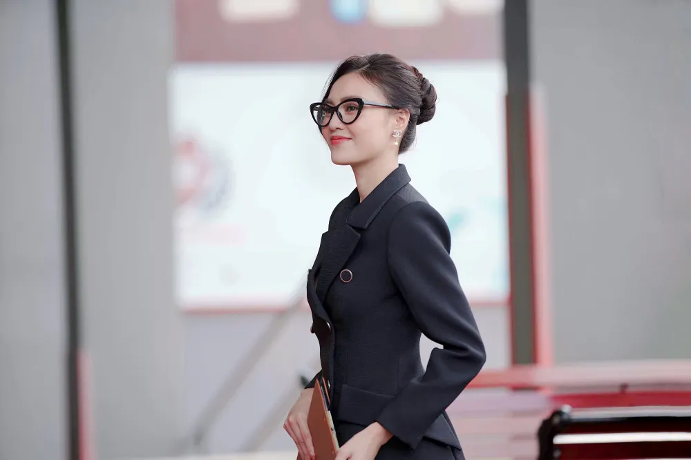 3 “ngọc nữ” điện ảnh Việt quy tụ trong phim 1990 ảnh 1