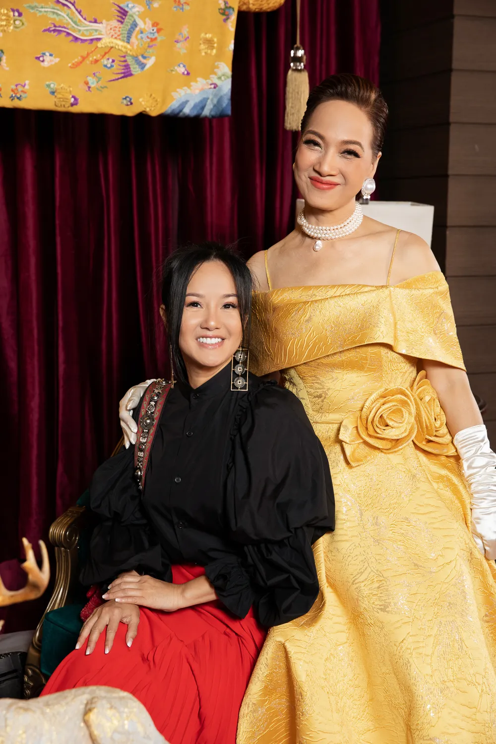 ''Đại tiệc'' thảm đỏ phim ''Gái già lắm chiêu V'' ảnh 13