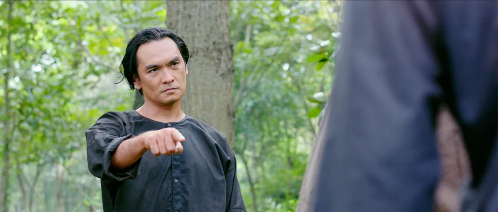 Diễn viên Công Hậu lần đầu thử sức vai trò đạo diễn phim "Kẻ đào mồ" ảnh 3