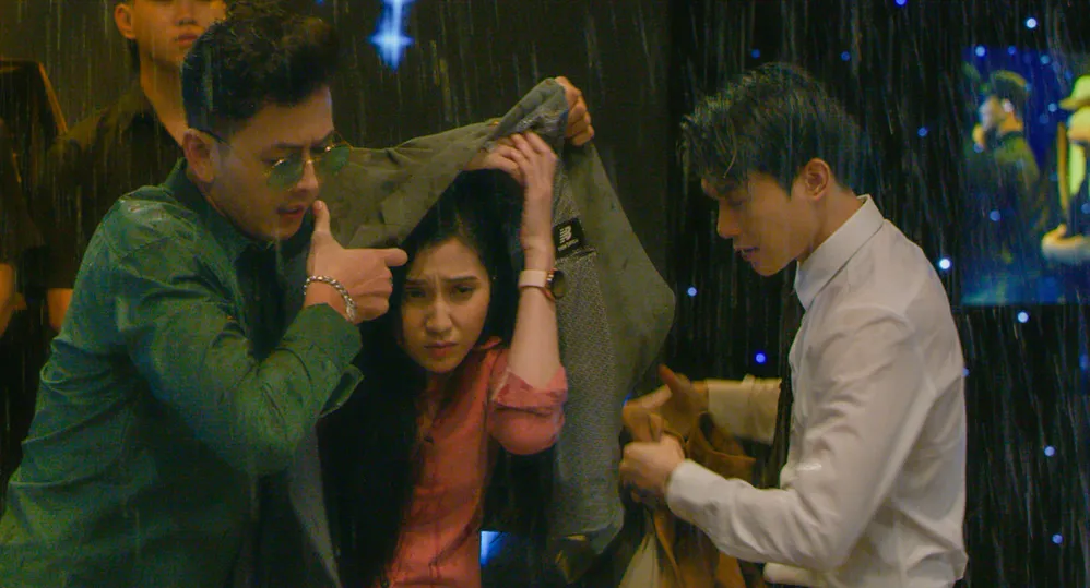 Phim về giới siêu giàu bất ngờ tham gia phim Tết 2022 ảnh 4