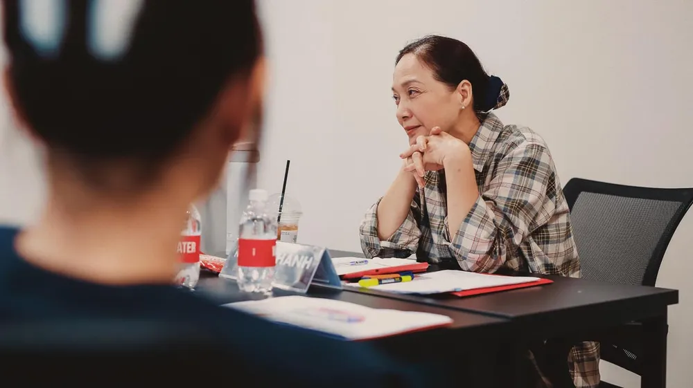 NSND Lê Khanh tái hợp với dàn diễn viên trẻ đình đám ảnh 1