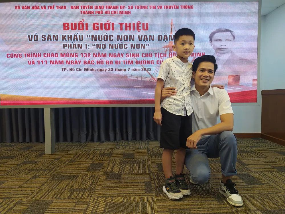 Vở sân khấu “Nợ nước non” đến với khán giả TPHCM ảnh 2