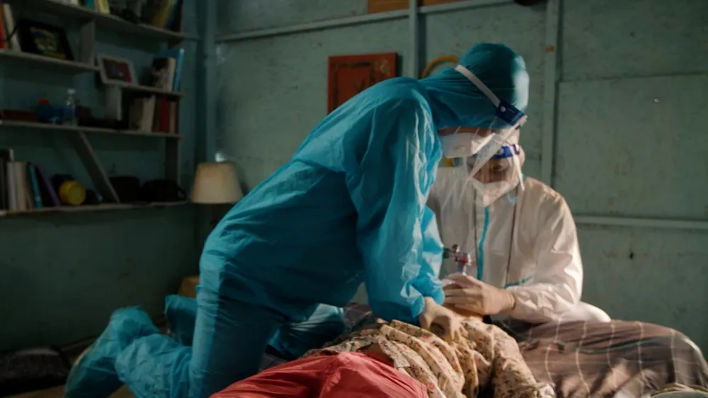 Tái sinh - bộ phim “chữa lành” về dịch Covid-19 ảnh 1