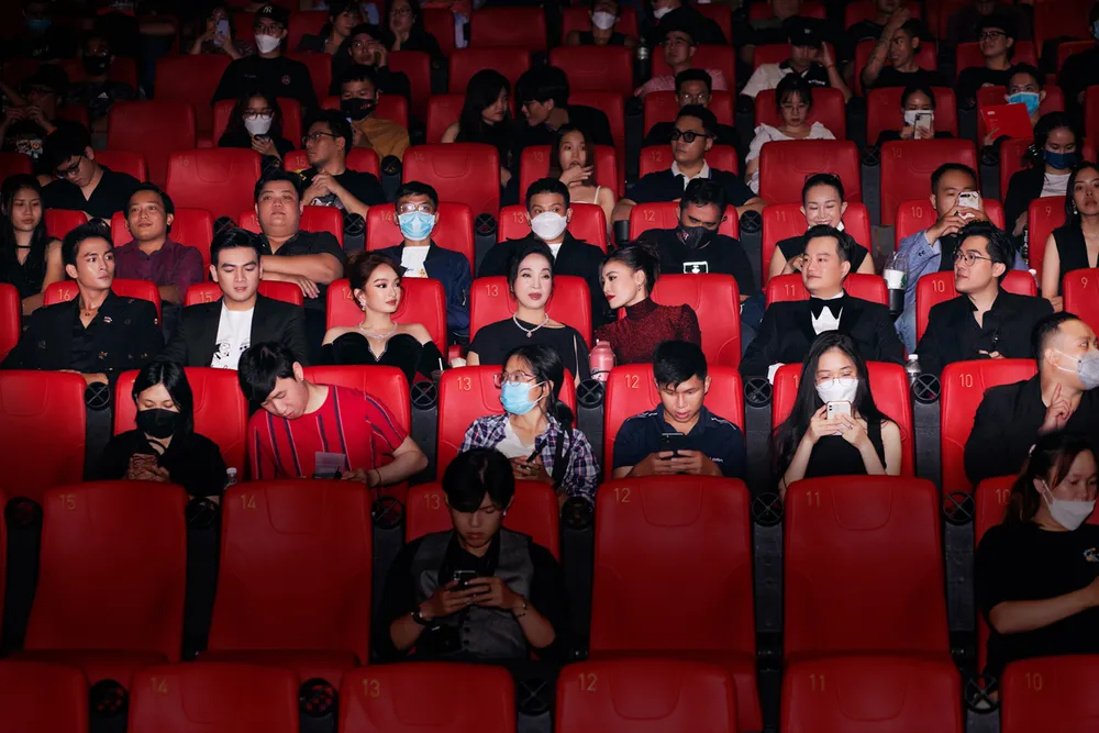 Bật khóc nức nở, Lan Ngọc từng nghĩ sẽ bỏ vai diễn ảnh 4