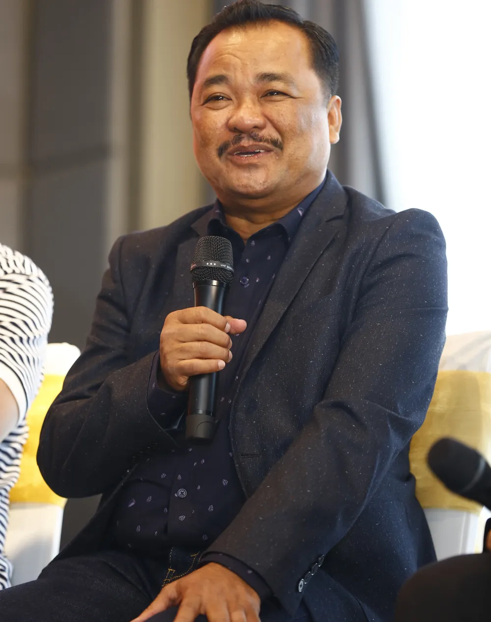 Thái Hòa khiến đồng nghiệp bật khóc trên phim trường ảnh 3