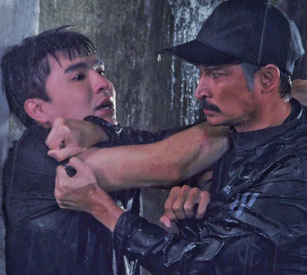 Ngay từ những tập đầu tiên, "Mặt trời mùa đông" đã khiến khán giả chú ý