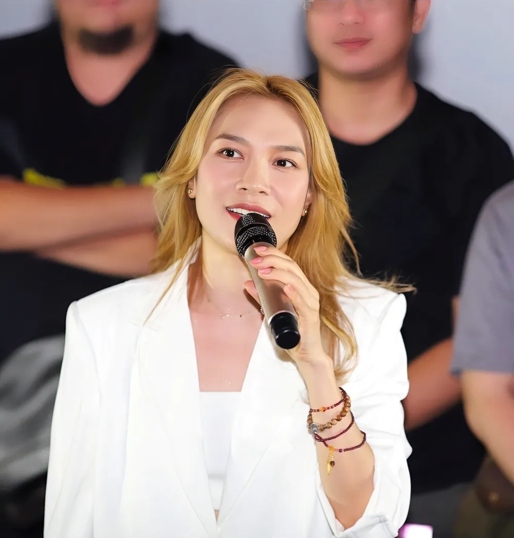 Mỹ Tâm dành lợi nhuận từ bộ phim cho các hoạt động thiện nguyện Mỹ Tâm dành lợi nhuận từ bộ phim cho các hoạt động thiện nguyện