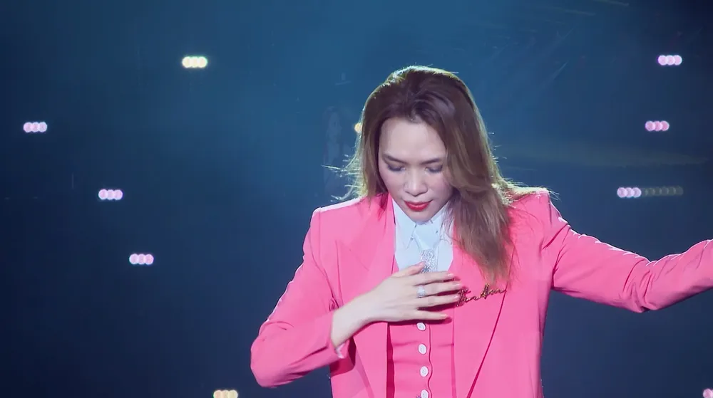 Nữ ca sĩ lần đầu có những chia sẻ về ca khúc mang thông điệp chữa lành trong bộ phim Nữ ca sĩ lần đầu có những chia sẻ về ca khúc mang thông điệp chữa lành trong bộ phim