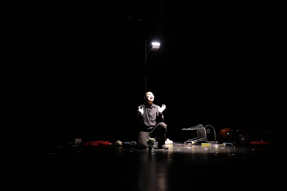 Nghệ sĩ Đoàn Khoa lần đầu tham gia diễn xuất trên sân khấu kịch Nghệ sĩ Đoàn Khoa lần đầu tham gia diễn xuất trên sân khấu kịch