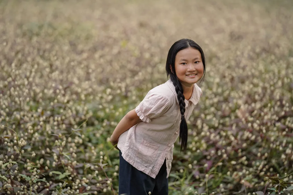 Hình ảnh nhí nhảnh của bé Xinh trong phim