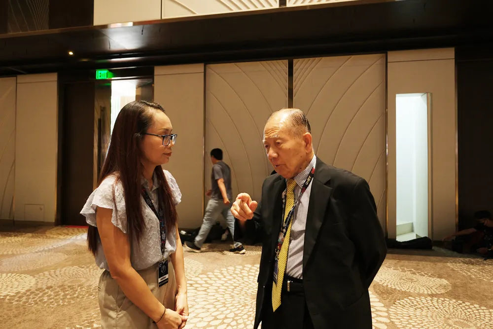 hiff ngay 10-4 1.JPG