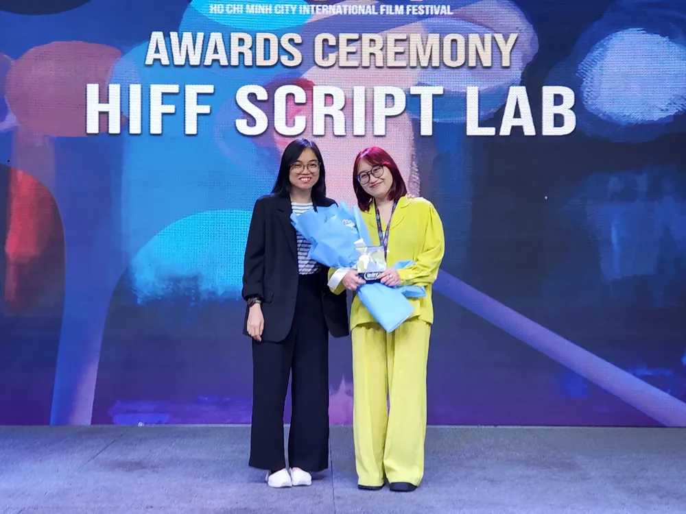 trao giai cho du an 11.jpg