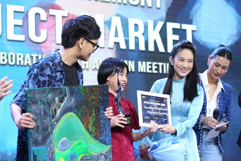 trao giai cho du an 4.jpg