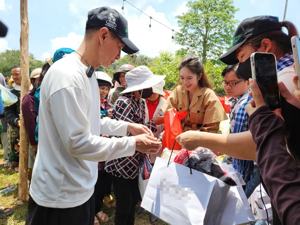 ly hai boi canh 19.jpg