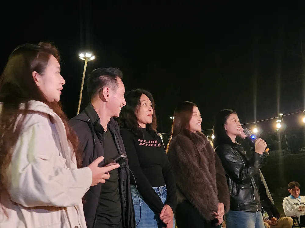 ly hai boi canh 20.jpg