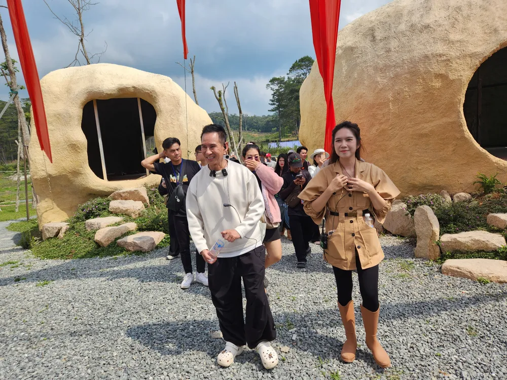 ly hai boi canh 23.jpg