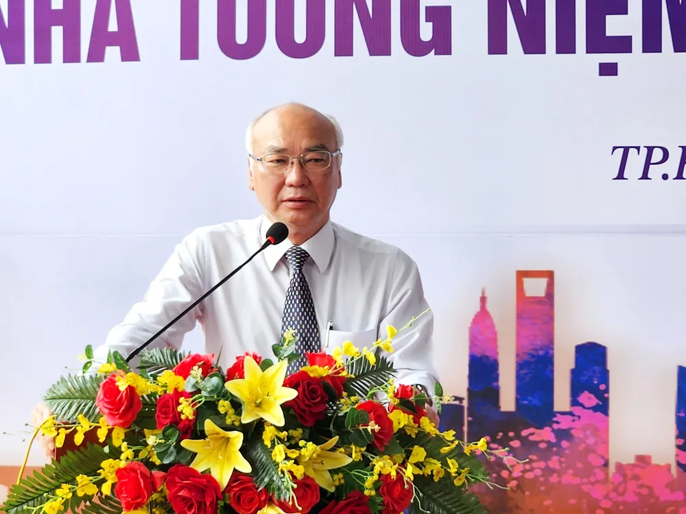 nh atuong niem dien anh 4.jpg