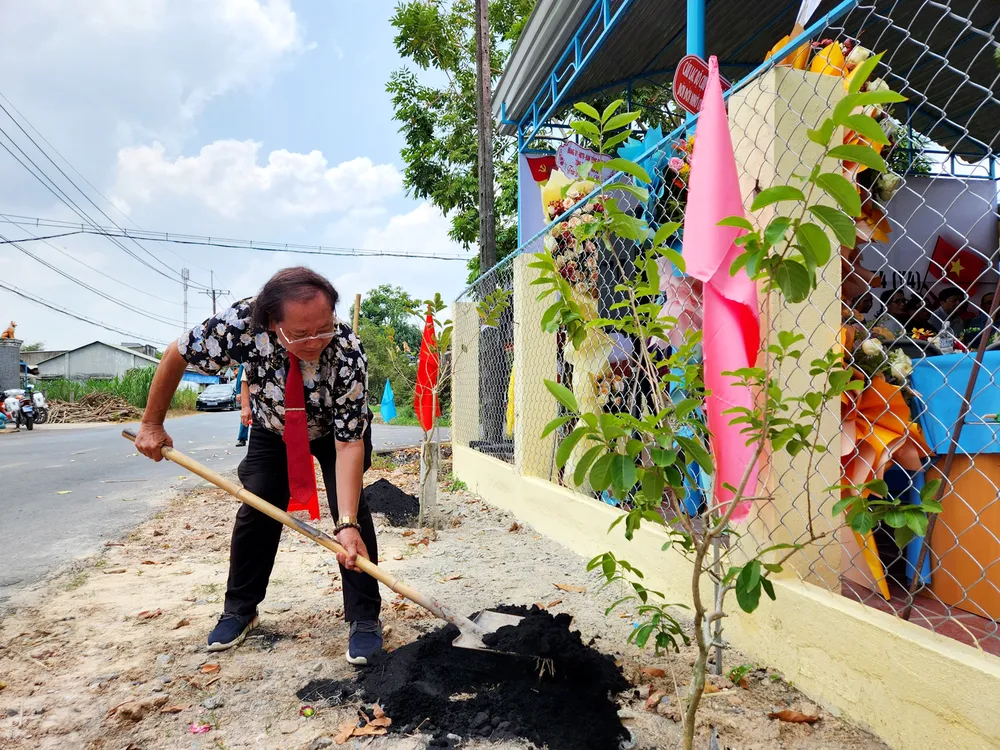 nh atuong niem dien anh 7.jpg