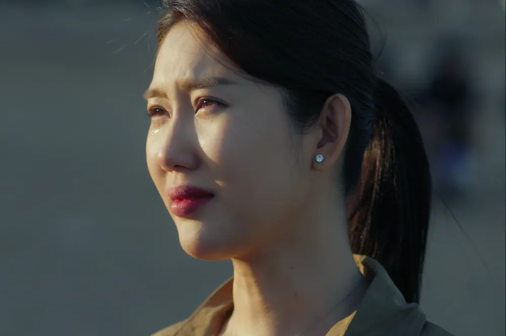 Thúy Ngân 7 nam chua cuoi 2.jpg