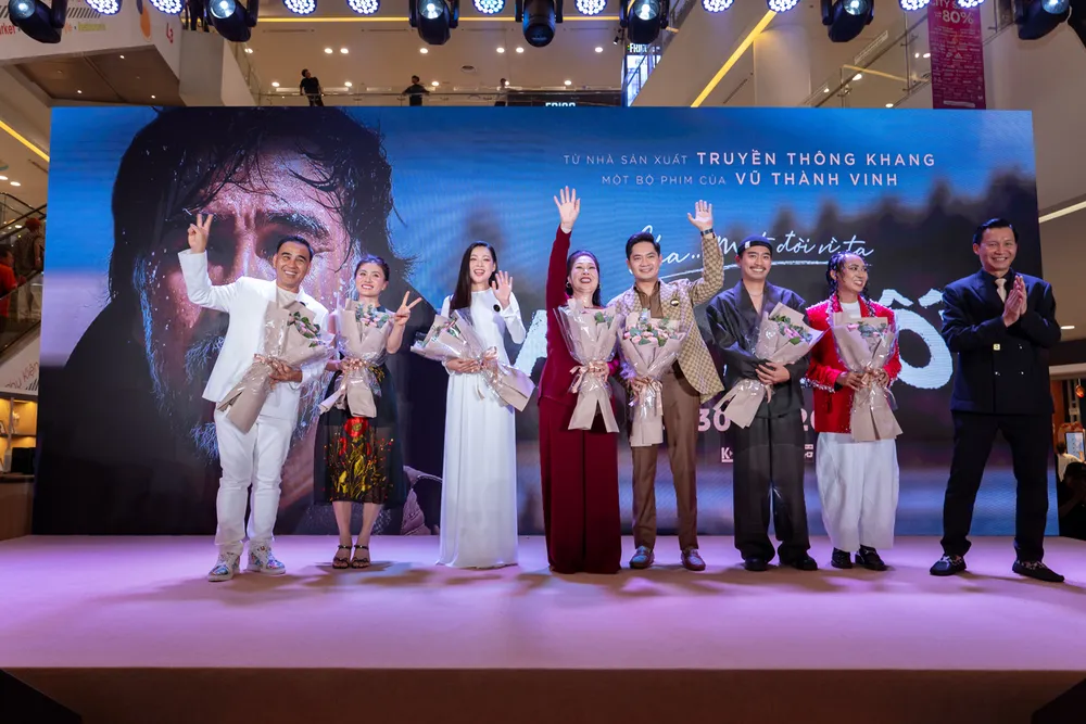 ra mat hai muoi 7.jpg