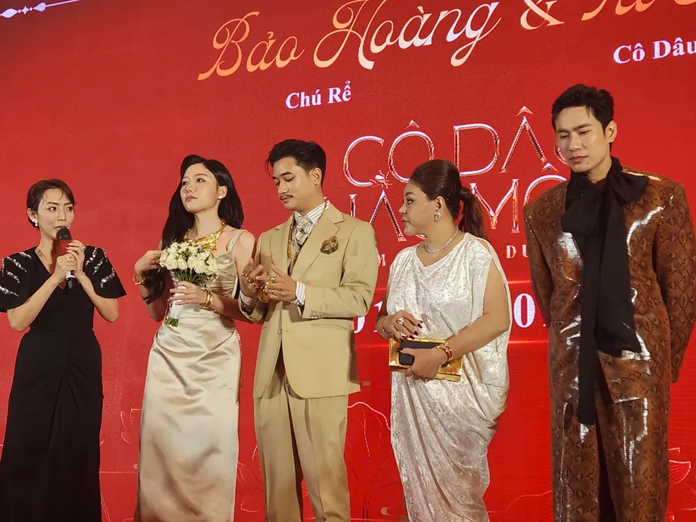 co dau hao mon 3.jpg