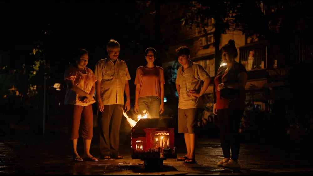 "Cô dâu hào môn" áp đảo phòng vé dịp 20-10