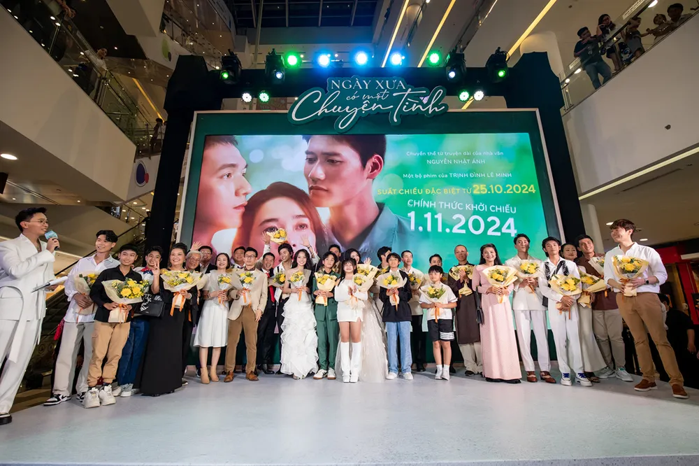 ra mat ngay xua chuyen tinh 17.jpg