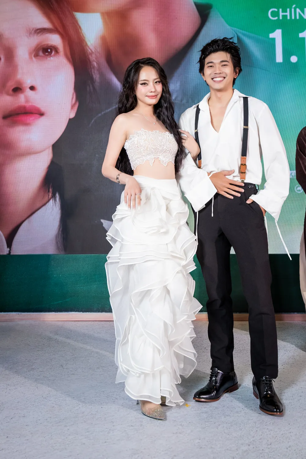 ra mat ngay xua chuyen tinh 8.jpg