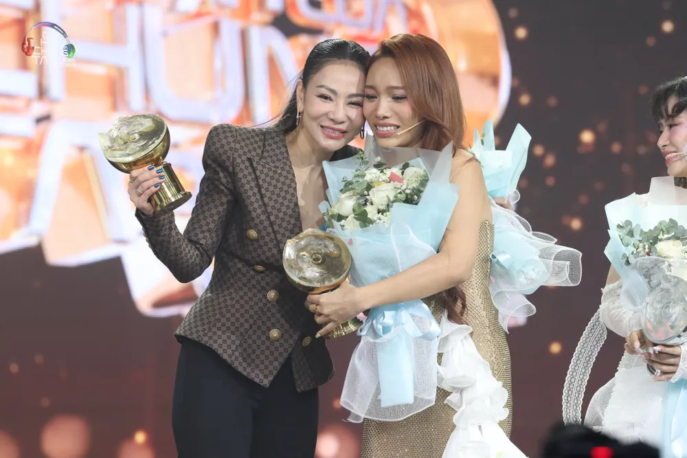 bai hat cua chung ta 2.jpg